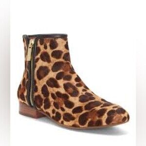 NWOB ** Louise et Cie Lo-Yasmin Leopard Cow Hair Boot 5.5M